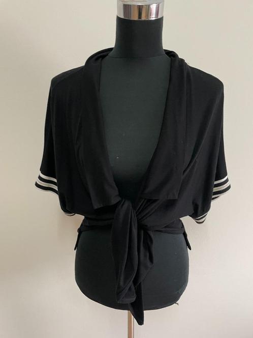Top31 - Nieuwe zwarte bolero maat M (1), Kleding | Dames, T-shirts, Nieuw, Maat 38/40 (M), Zwart, Lange mouw, Ophalen of Verzenden