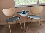 Vintage set van 2 stoelen en 1 tafeltje, Ophalen, Zo goed als nieuw, Twee