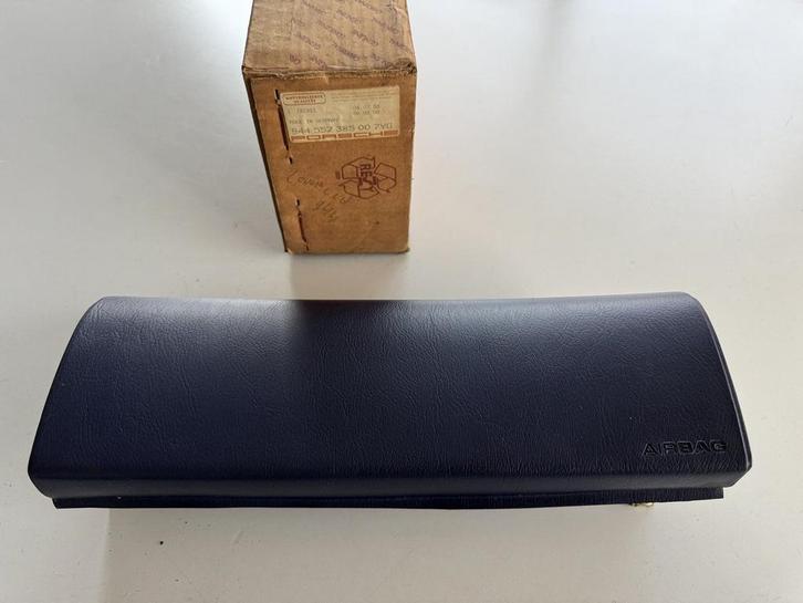 944.552.385.00. 7YG airbag deksel, Auto-onderdelen, Dashboard en Schakelaars, Gebruikt, Ophalen of Verzenden