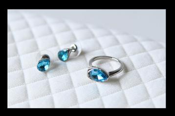 ring met oorbellen - blauw glas - zilveren ring met blauw beschikbaar voor biedingen