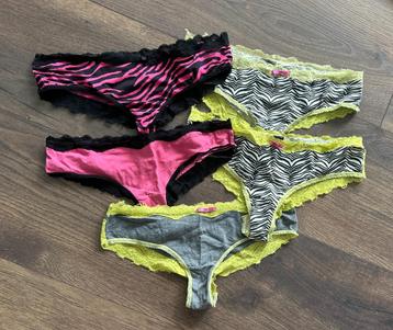 5 Hunkemoller slips brazilian maat M grijs roos zebra zwart beschikbaar voor biedingen