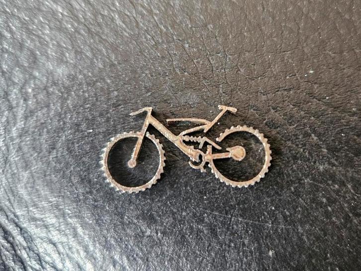 Miniatuur mini Fiets bedel hanger, laser snijder, Sieraden, Tassen en Uiterlijk, Bedels, Zo goed als nieuw, Overige merken, Overige materialen