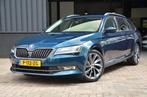 Skoda Superb Combi 1.8 TSI Sportline Business CarPlay|AUT|Me, 4 cilinders, Blauw, Leder, Adaptive Cruise Control