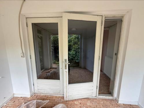 Hardhouten openslaande tuindeuren wit 242 x 223, Doe-het-zelf en Verbouw, Kozijnen en Schuifpuien, Gebruikt, Deurkozijn, Hout