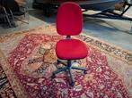 Stoere rode Bureaustoel Izgst, zoekt nieuw huisje. Kijk,, Ophalen, Zo goed als nieuw, Rood
