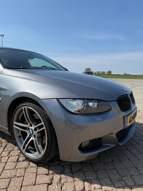 BMW 3-Serie 2.5 I 325 Coupe AUT 2008 Grijs, Auto's, BMW, Particulier, 3-Serie, ABS, Airbags, Airconditioning, Bluetooth, Boordcomputer