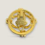 Chanel vintage 24k goldplated logo oorbellen clip-on, Ophalen of Verzenden, Gebruikt, Goud, Overige materialen
