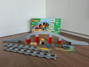 Lego Duplo Treinbrug en -rails - 10872  beschikbaar voor biedingen