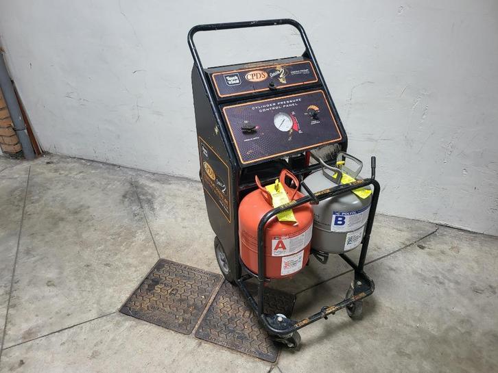 Touch n Seal Series 2 CPDS Spray Foam Machine, Doe-het-zelf en Verbouw, Isolatie en Afdichting, Gebruikt, Vloerisolatie, Muurisolatie