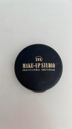 Make-up Studio Amsterdam Foundation CB1 Almond, Ophalen of Verzenden, Zo goed als nieuw, Beige, Gehele gezicht
