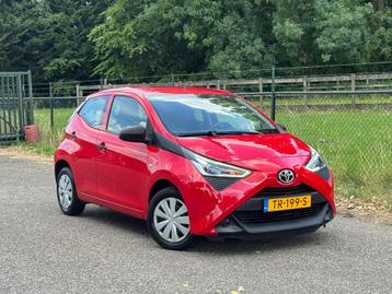 Toyota Aygo 1.0 VVT-i x-fun /NAP/Lage kmstand/Airco/ beschikbaar voor biedingen