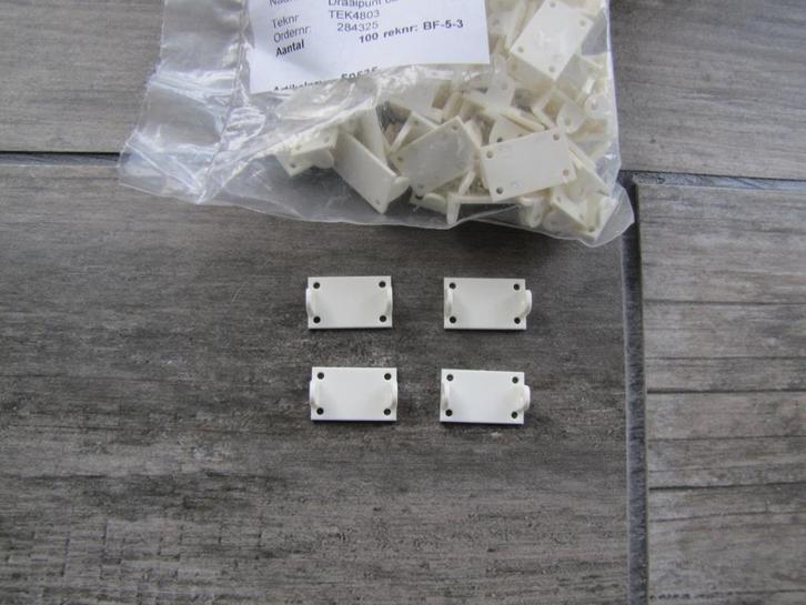 Origineel draaipunt achter, voor oud type Tekno kippers., Hobby en Vrije tijd, Modelauto's | 1:50, Nieuw, Bus of Vrachtwagen, Tekno