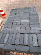29m² beton waalformaat antraciet, gebruikt, op pallet, Ophalen of Verzenden, Gebruikt, Beton, Terrastegels