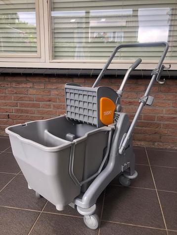 Schoonmaak Trolley van Taski beschikbaar voor biedingen