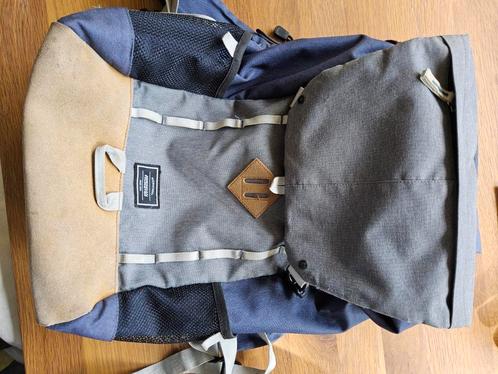 American Tourister rugzak met laptop vak, Sieraden, Tassen en Uiterlijk, Tassen | Rugtassen, Gebruikt, Overige merken, 25 tot 40 cm