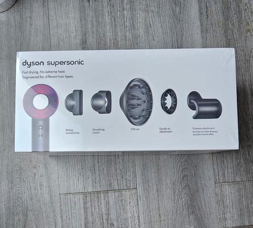 Dyson supersonic fohn (roze) nieuw, Sieraden, Tassen en Uiterlijk, Uiterlijk | Haarverzorging, Zo goed als nieuw, Föhn of Haardroger