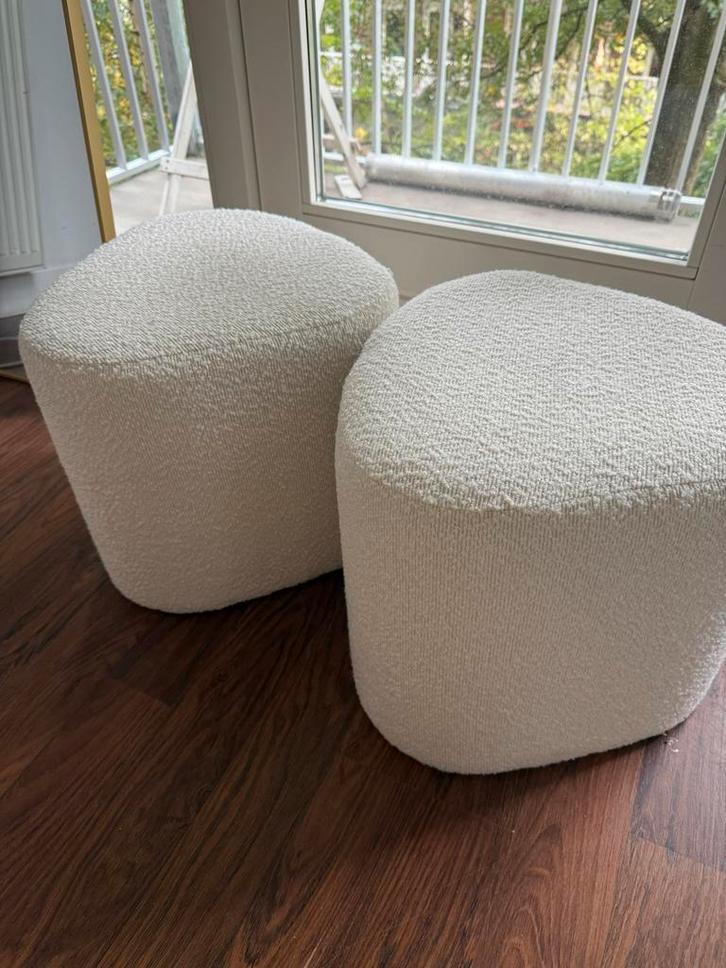 Teddy Poefjes - Set van 2, Huis en Inrichting, Banken | Voetenbanken en Poefen, Zo goed als nieuw, Minder dan 50 cm, Rond, Stof