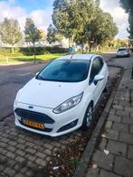 Ford Fiësta 1.0 74KW/100PK 3D 2013 Wit, Auto's, Voorwielaandrijving, Stof, 100 pk, Origineel Nederlands