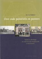 Over oude ( hervormde ) pastorieën en pastors, Boeken, 20e eeuw of later, L.A. Snijders, Ophalen of Verzenden, Zo goed als nieuw