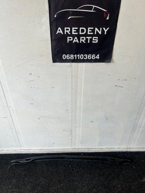 BMW Serie F07 F10 F11 Bumper Onder Balk 11071510, Auto-onderdelen, Carrosserie en Plaatwerk, Bumper, BMW, Voor, Gebruikt, Ophalen of Verzenden