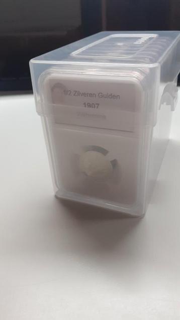 Zilveren halve guldens Wilhelmina beschikbaar voor biedingen