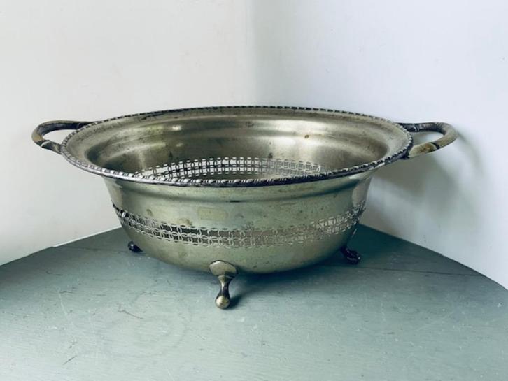 Vintage verzilverde mand broodmand. S.D. Neill Ltd. silver, Antiek en Kunst, Antiek | Goud en Zilver, Zilver, Ophalen