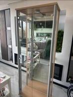 Mooie vitrinekast met licht., Huis en Inrichting, Kasten | Vitrinekasten, Gebruikt, 150 tot 200 cm, 25 tot 50 cm, 50 tot 100 cm