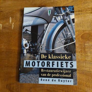 De Klassieke Motorfiets - Restauratiegids beschikbaar voor biedingen
