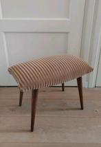 Vintage krukje voetenbank hocker kruk voetenbankje poef, Huis en Inrichting, Ophalen of Verzenden, Gebruikt, Hout