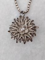 Filigrain Hanger  "Dubbele Edelweiss" met Zilveren Ketting, Ophalen of Verzenden, Zilver
