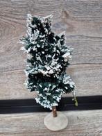 Kerstdorp mooie boom met sneeuw kersthuisjes, Diversen, Kerst, Ophalen of Verzenden, Zo goed als nieuw