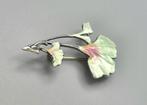 Zilveren Art Noveau broche/hanger emaille ginkoblad.2025/790, Sieraden, Tassen en Uiterlijk, Antieke sieraden, Ophalen of Verzenden