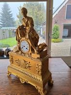 Antieke Franse pendule met bronzen beeld, Antiek en Kunst, Antiek | Klokken, Ophalen of Verzenden