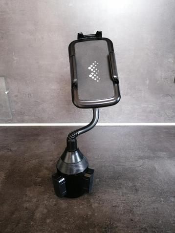 Gsm autohouder universeel beschikbaar voor biedingen