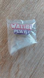 Walibi play pin badge speldje nieuw in verpakking, Ophalen of Verzenden, Nieuw, Overige onderwerpen, Speldje of Pin