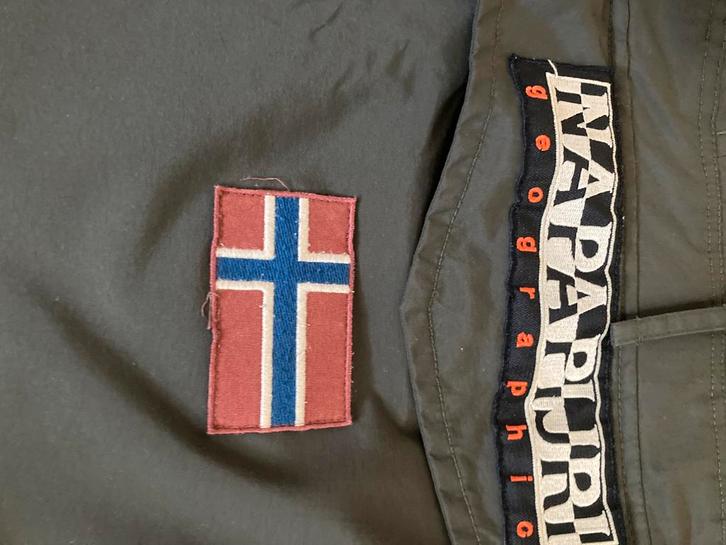 Donkergroene Napapijri jas maat S, Kleding | Heren, Jassen | Zomer, Gedragen, Groen, Ophalen of Verzenden