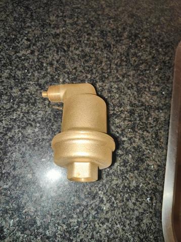 Spiro ontluchter 1/2 " binnen draad  beschikbaar voor biedingen