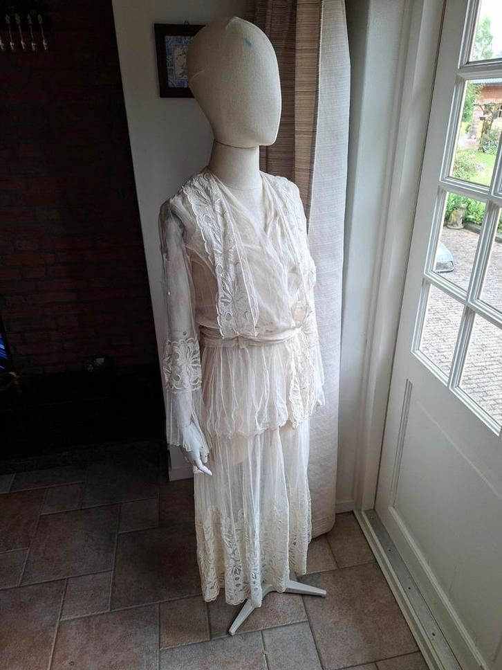 Antieke jurk, Antiek en Kunst, Antiek | Kleding en Accessoires, Dames, Ophalen of Verzenden