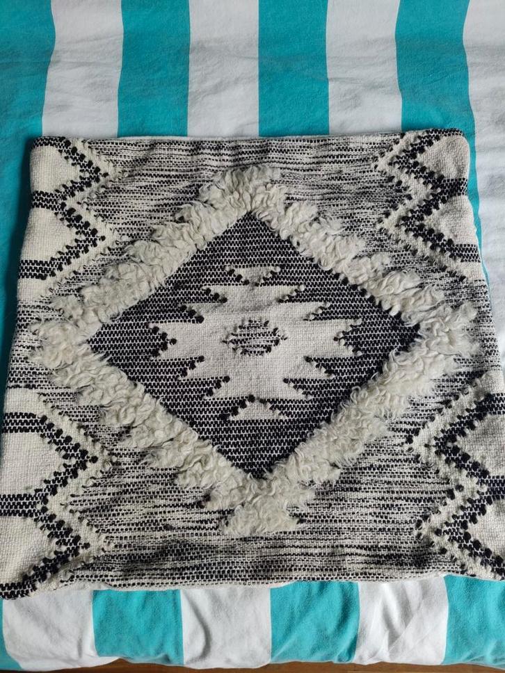 Prachtig grote hoes voor woonkussen 60x60cm, Huis en Inrichting, Woonaccessoires | Kussens, Zo goed als nieuw, Vierkant, Ophalen