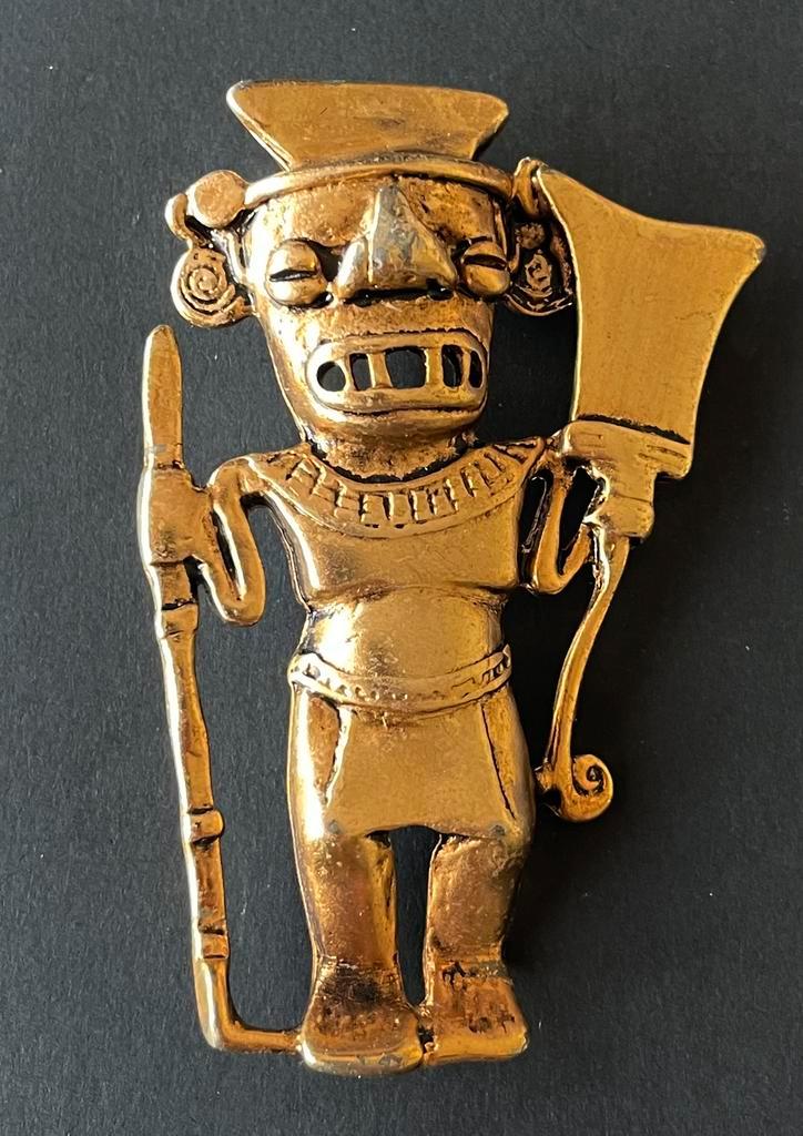 Maya warrior brooch, Sieraden, Tassen en Uiterlijk, Broches, Gebruikt, Overige materialen, Goud, 4 tot 7 cm, Verzenden