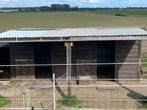 Gratis af te halen  stal, 2 of 3 paarden of pony's