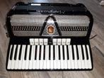 accordeon Marinucci 850, Muziek en Instrumenten, Accordeons, Ophalen, Gebruikt, Toetsaccordeon, Met riemen