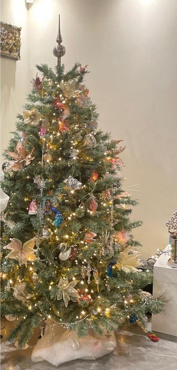 Kerstboom 180cm beschikbaar voor biedingen