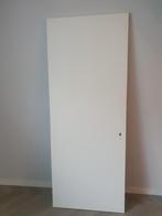 Opdekdeur wit 231 cm hoog, 88 cm breed, dikte 38mm, Doe-het-zelf en Verbouw, Deuren en Horren, Gebruikt, Ophalen