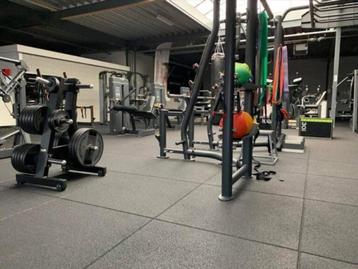 Rubbersport vloer tegels 100x100c2 FIT PRO Clawgrip gymfloor beschikbaar voor biedingen