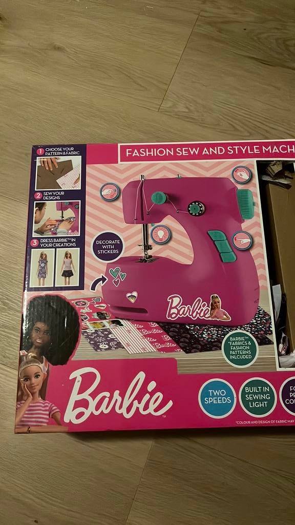 Barbie naaimachine, Ophalen of Verzenden, Zo goed als nieuw, Naaimachine, Overige merken