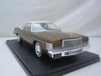 Dodge Royal Monaco Coupé 1977  1:24 Whitebox, Ophalen of Verzenden, Nieuw, Auto, Overige merken