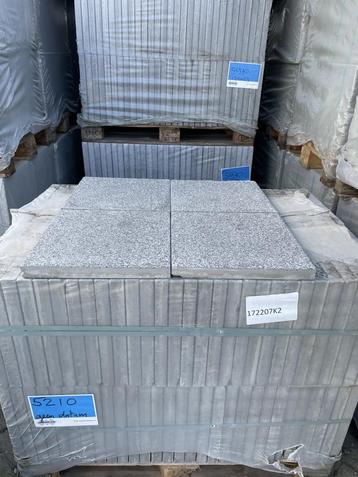 TUINTEGELS 40X40 GRIJS (5210) DOE EEN BOD beschikbaar voor biedingen