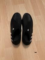 Adidas voetbalschoen Maat 42/43, Ophalen of Verzenden, Sportschoenen