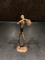 Bronzen beeldje van een man met fluit, Ophalen of Verzenden, Gebruikt, Mens
